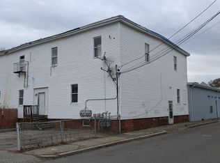 48 Bagley St, Pawtucket, RI 02860