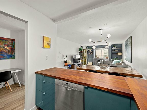 5th image of 1075 Bernard Ave Unit 110