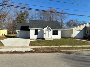 465 Union St, Grand Ledge, MI 48837