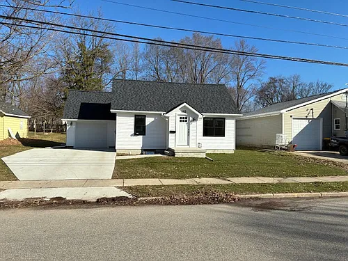 465 Union St Photo 1