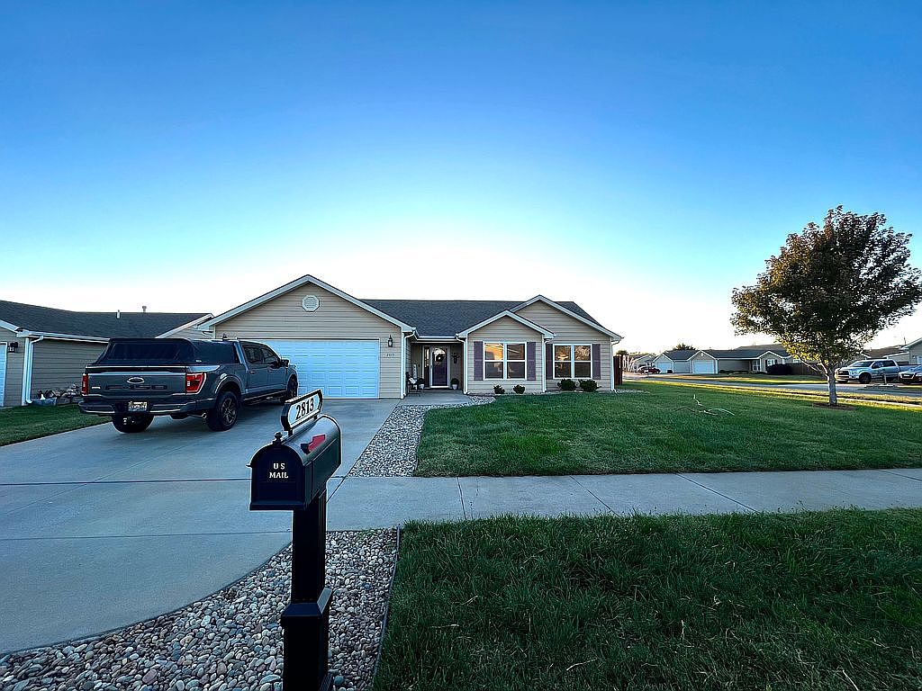 2813 Brookville Dr, Manhattan, KS 66502 Zillow