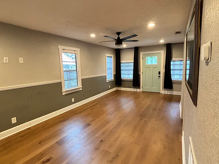 124 W Hiawatha St — Photo 3