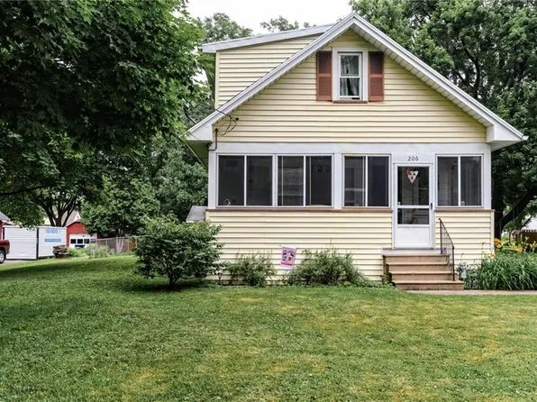 206 Dearcop Dr, Rochester, NY 14624