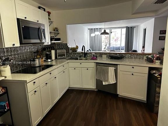 4th image of 1710 NE 191st St APT 105-3