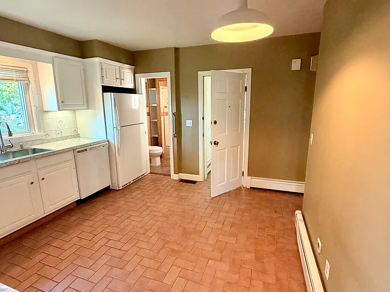1561 Cranston St #1 — Photo 9