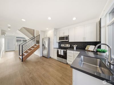 1055 S Cloverdale Street, Seattle, WA, 98108