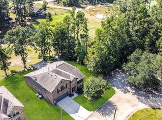 5 Stone Crk, Conroe, TX 77304