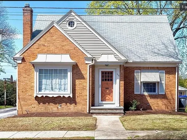 358 Jastram St, Providence, RI 02908