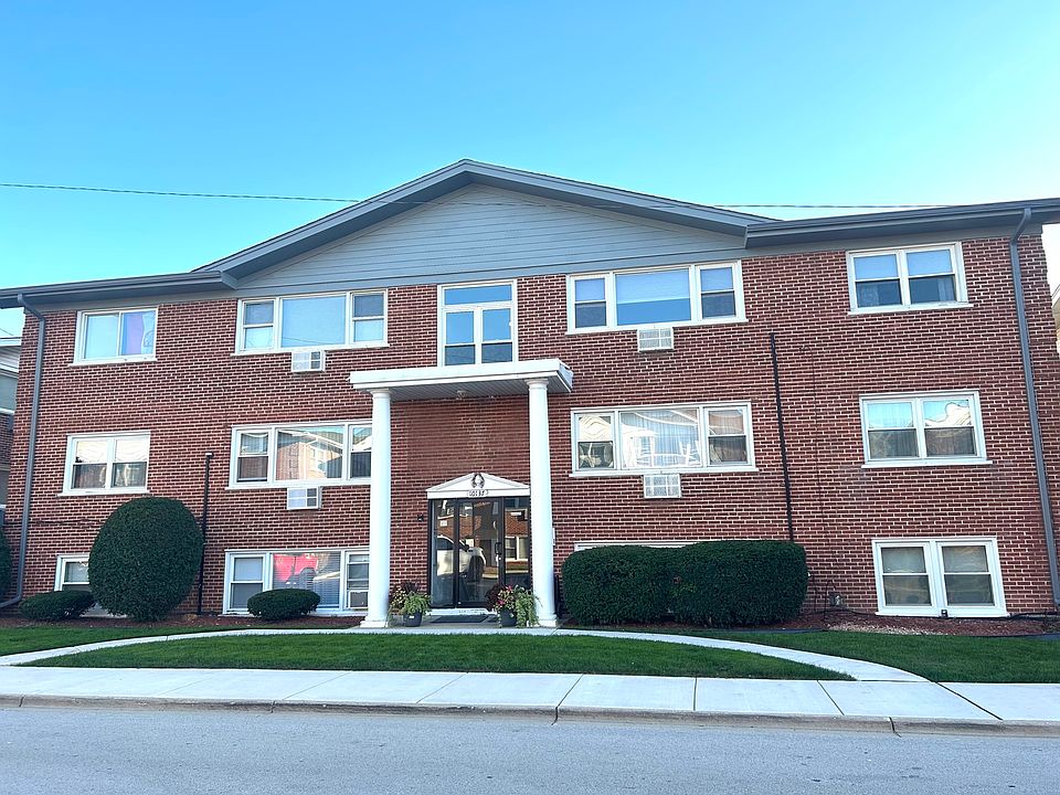 1st image of 10137 Hartford Ct APT 3C