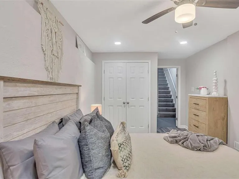 6340 McCollum Ln — Photo 11