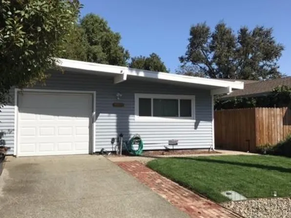 726 Borchard Ct, Woodland, CA 95695