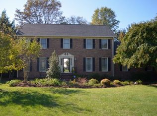 2106 Hunters Ridge Dr, Pleasant Garden, NC 27313