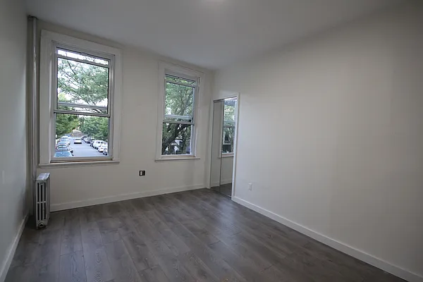 Rented by (Legacy) Elegran | media 5