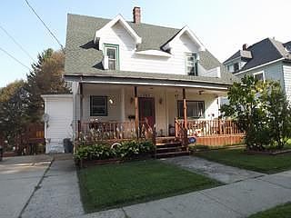 2nd image of 265 Willard St