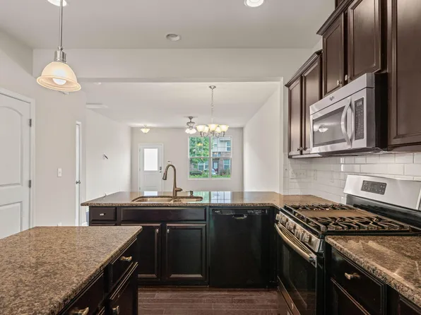 26 Pocono Dr, Durham, NC 27705