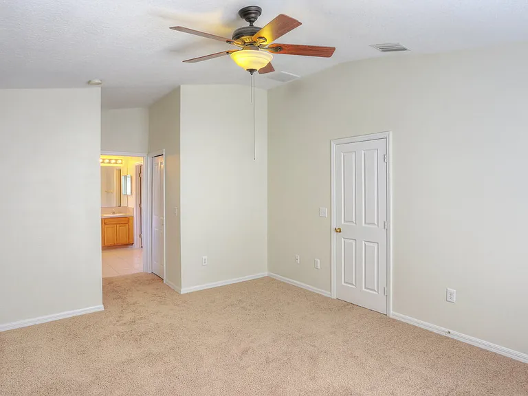 24622 Volterra Ct — Photo 13