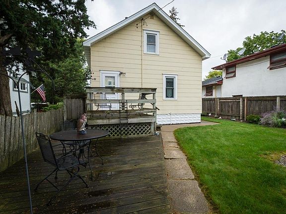 4th image of 3954 Humboldt Ave N