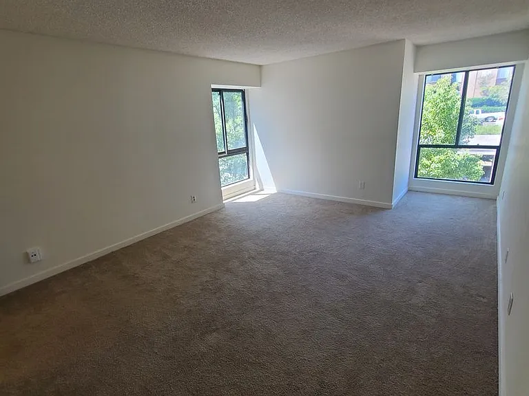 9169 Village Glen Dr #258 — Photo 23