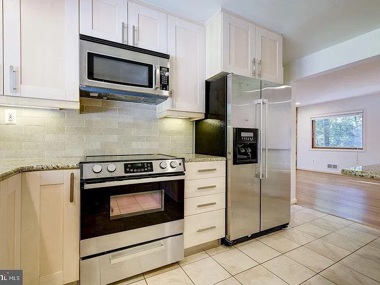6710 Persimmon Tree Rd — Photo 9