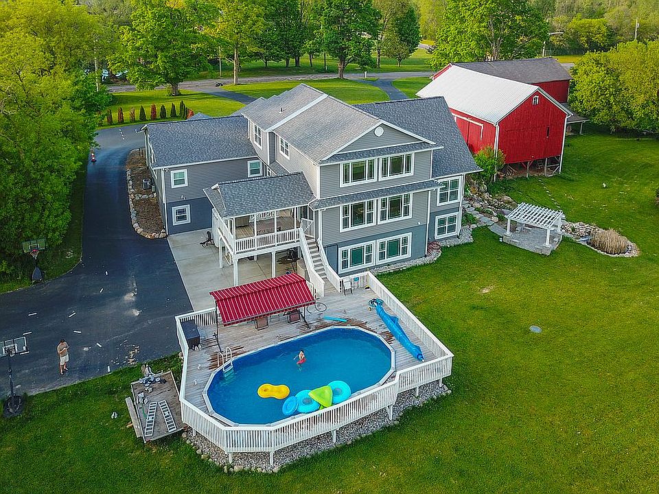 2nd image of 4161 Gregory Rd