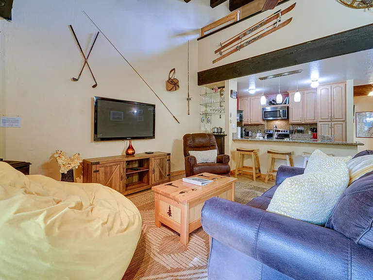 1001 Commonwealth Dr #156 — Photo 3