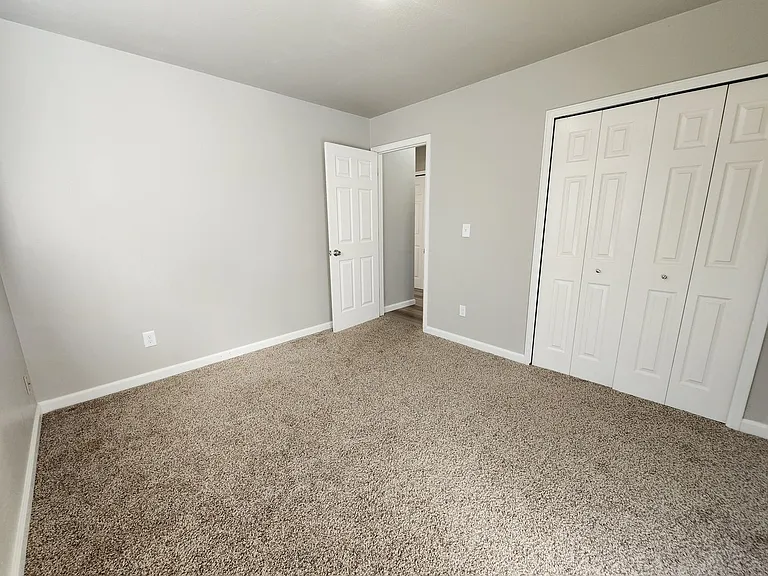 2874 Carmel Cir — Photo 17
