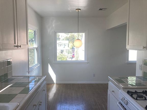 2nd image of 2152 Echo Park Ave #2152
