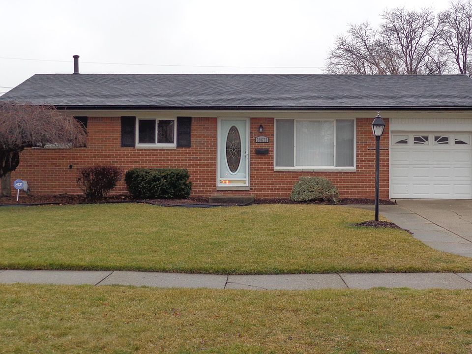 1st image of 39673 Kingsbury Dr
