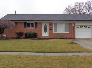 39673 Kingsbury Dr, Sterling Heights, MI 48313