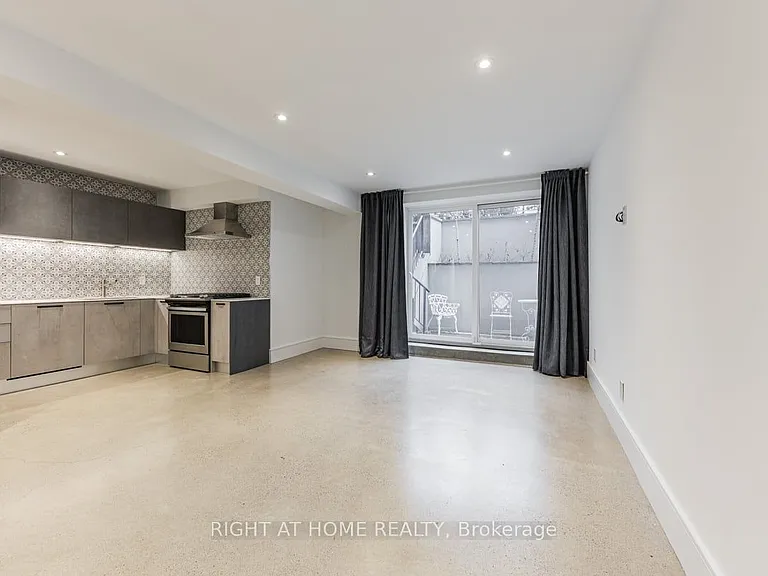 60 Winchester St #LOWER LEVEL — Photo 8