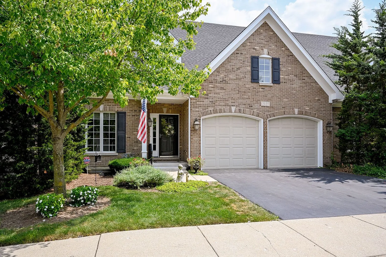 2127 Tartan Ct photo 1