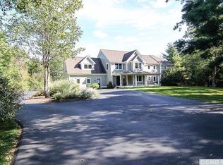 194 Wallace Rd, Kinderhook, NY 12184