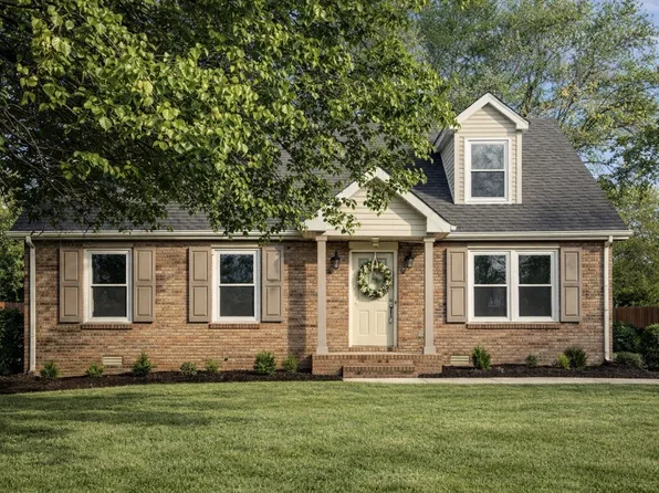 1189 Woodbridge Dr, Clarksville, TN 37042