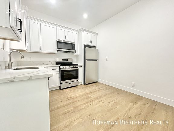 2nd image of 2159 W Washington Blvd #2159