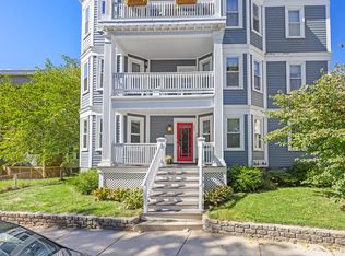 204 Centre St #1, Dorchester, MA 02124