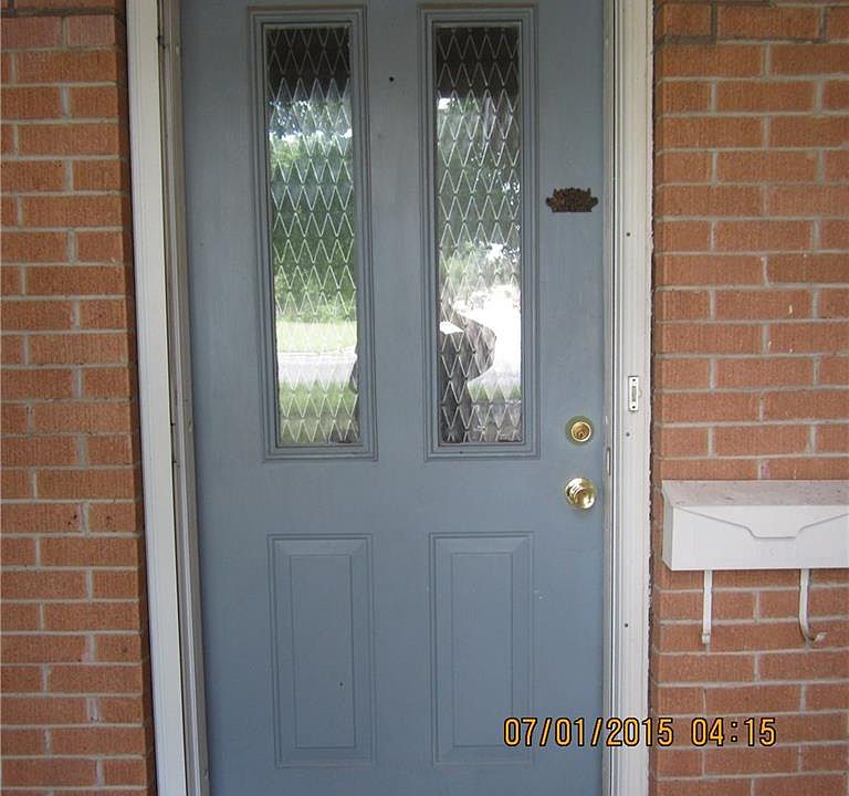1st image of 2224 S Willis St