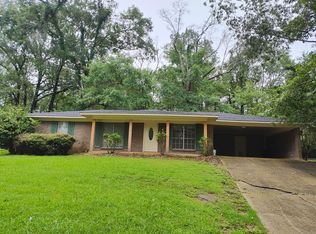 402 Oakhill Cir, Clinton, MS 39056