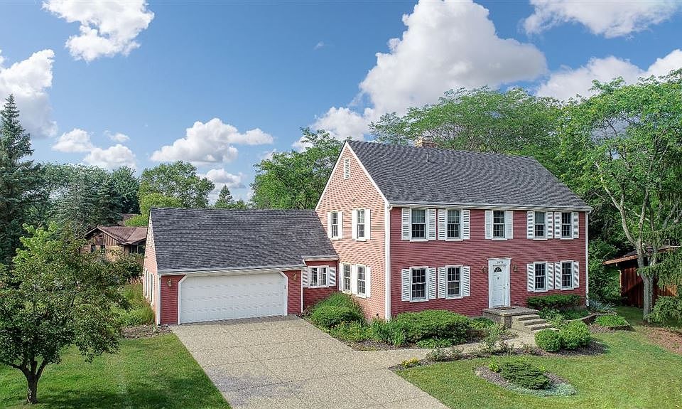 1st image of 3875 Waldenwood Dr