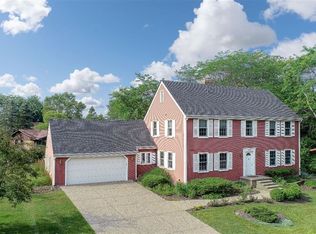 3875 Waldenwood Dr, Ann Arbor, MI
