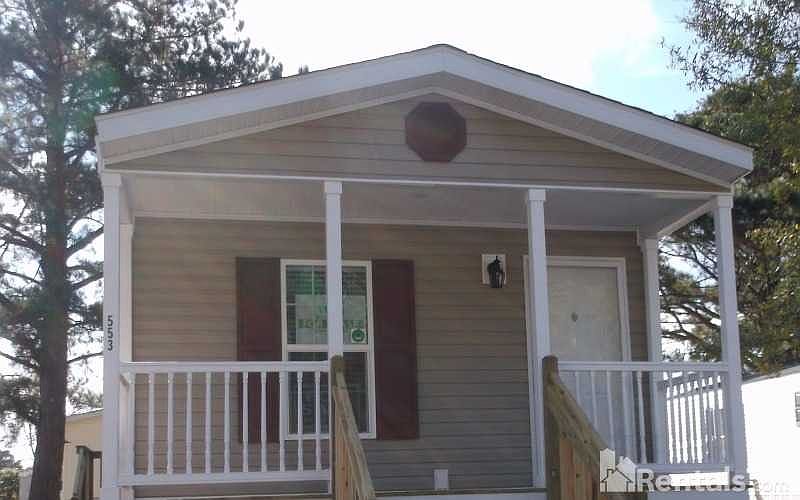 1st image of 04 Dollie Cir