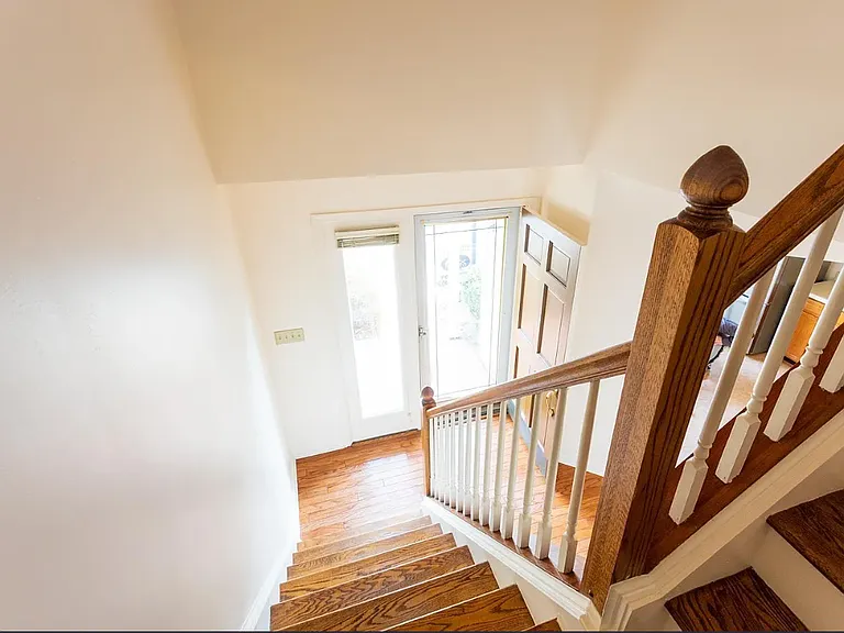 1336 Le Parc Ter — Photo 14