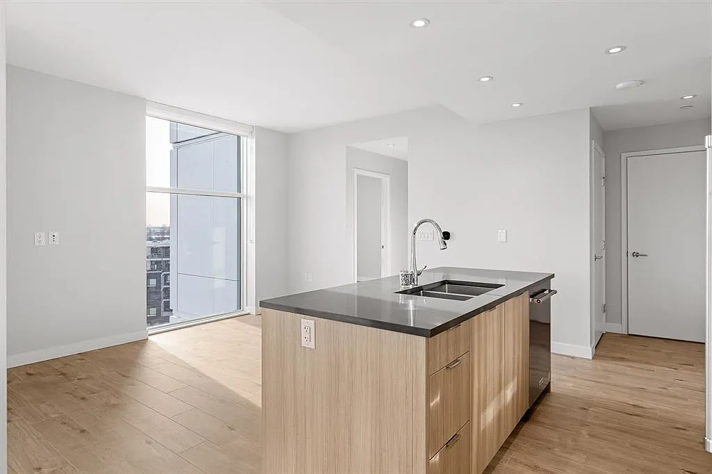 2 bed, 1000 sqft, $3,400 — Photo 4