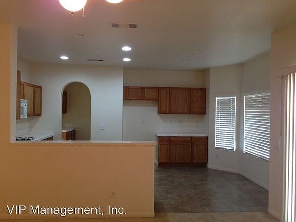 4th image of 13230 Crossroads Ct