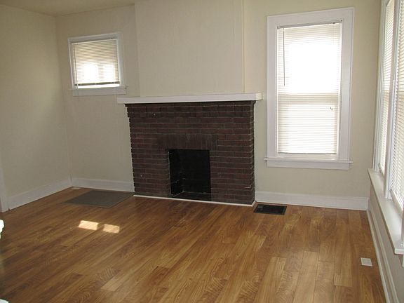 2nd image of 441-449 E 15th Ave #441