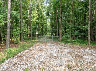 2535 Willow Ln, Social Circle, GA 30025