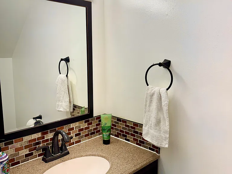 5203 Harbor Court Dr — Photo 18