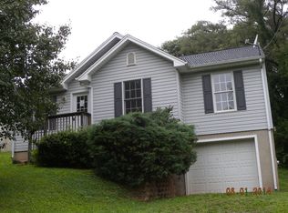 2608 Shull Rd NE, Roanoke, VA 24012