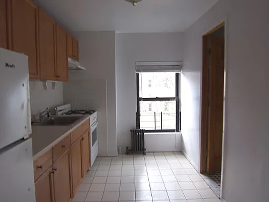 Rented by Friedman Roth Realty | media 10