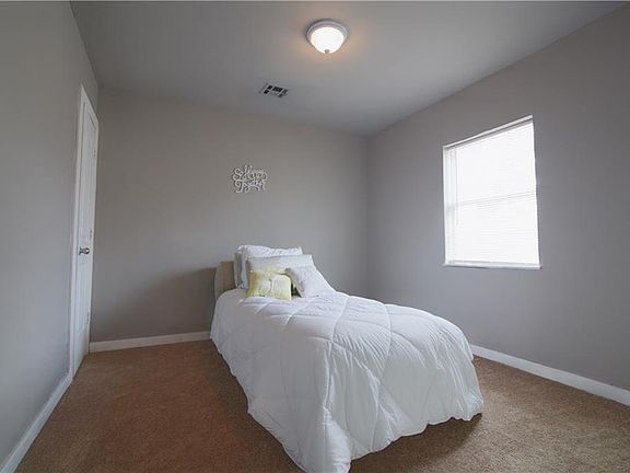 2nd image of 2138 N Prospect Ave