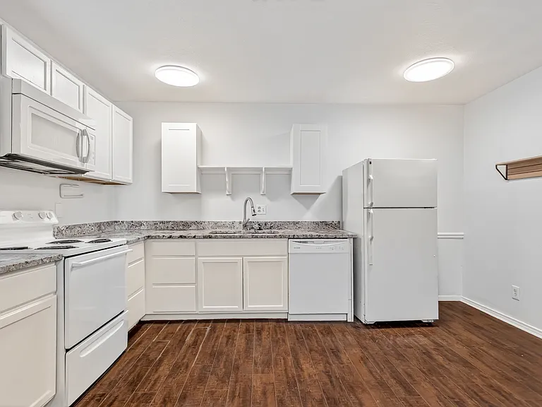 5722 Gaston Ave #H — Photo 6